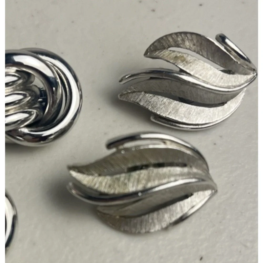 Trifari clip earrings